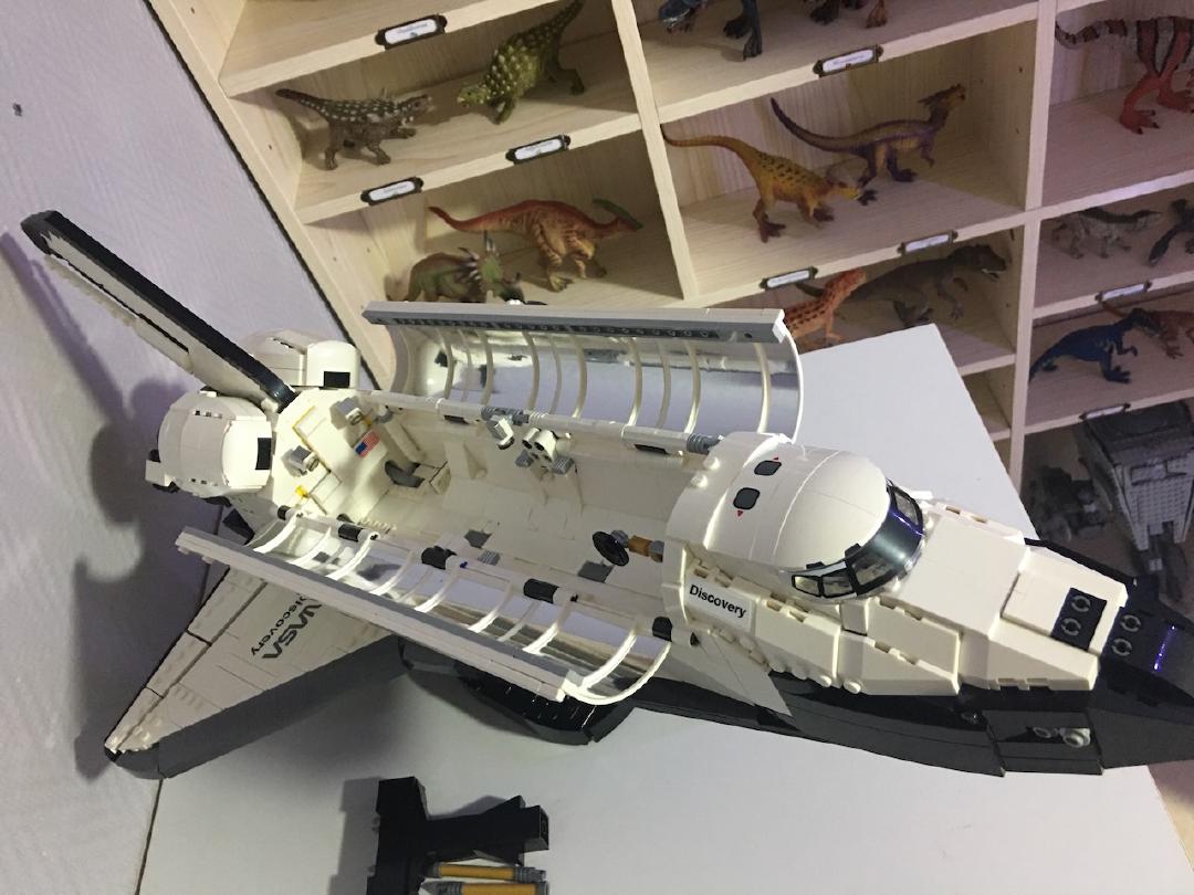 NASA Space Shuttle Discovery Uw5tr8