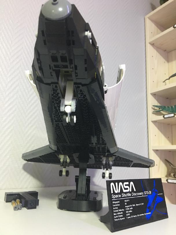 NASA Space Shuttle Discovery cjXFdo