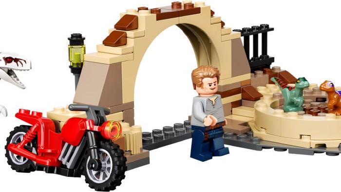 Image de couverture pour Atrociraptor Dinosaur: Bike Chase