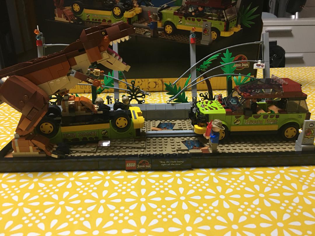 La scène, vue de face aMO6fH