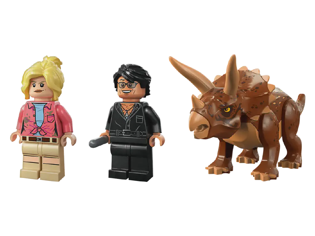 Sattler et Malcom en compagnie du *Triceratops*. Notons que ce dernier est en réalité presque deux fois plus haut que les minifigs. © LEGO® 4ZXYgy