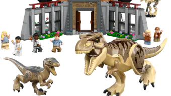 Image de couverture pour Visitor Center: T. rex & Raptor Attack