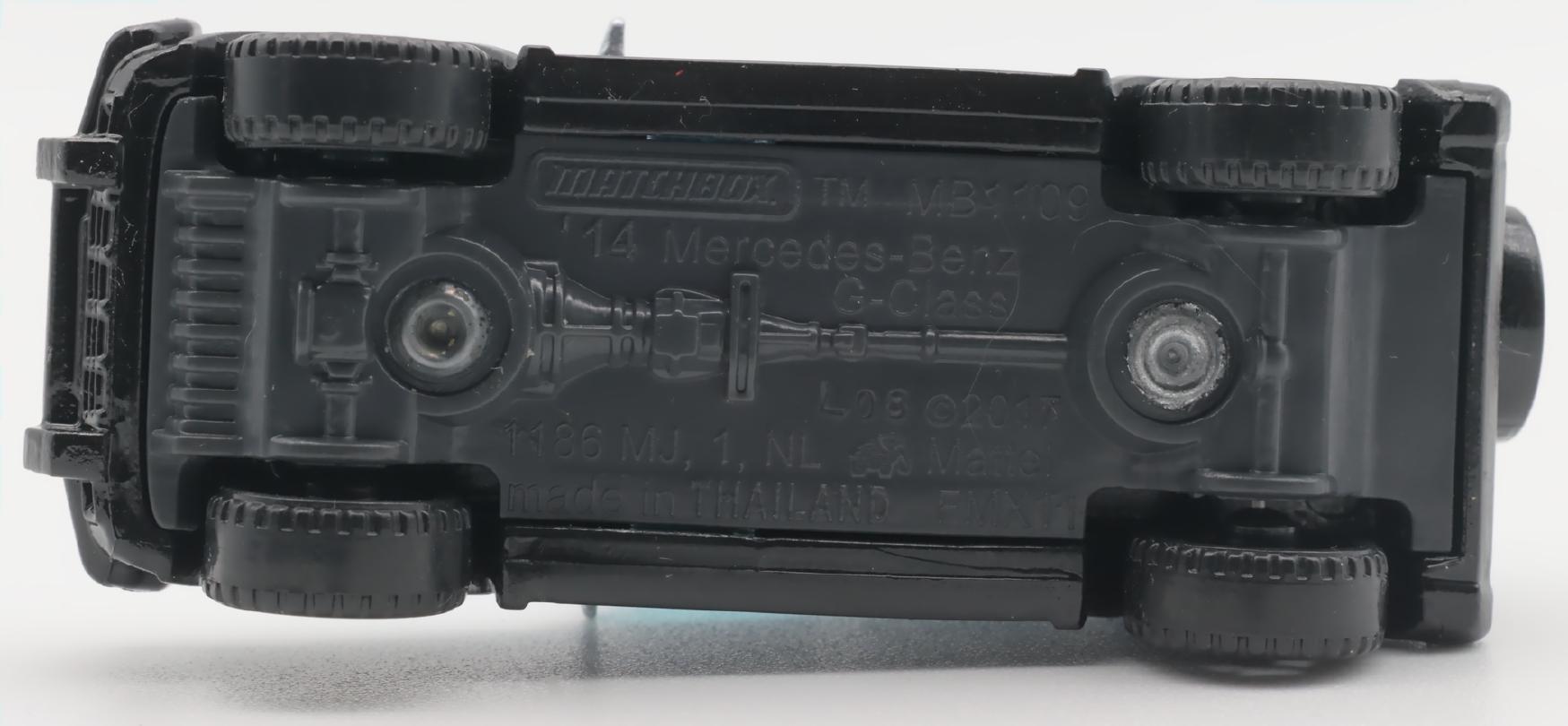 © Richard Dern 5D07ly