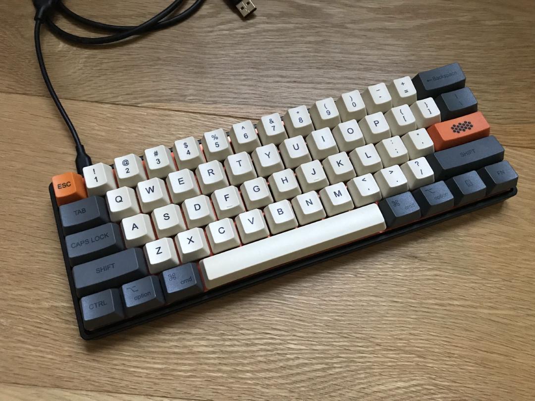Le clavier custom de © Benjamin Réthoré U9uB3z