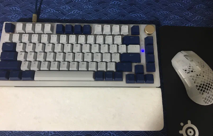 5ly49c