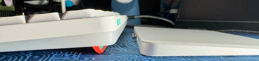 HztCl4