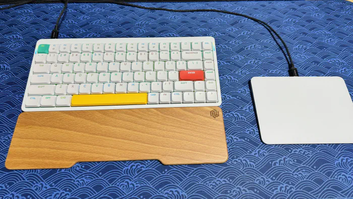 Image de couverture pour Mon nouveau clavier : le Nuphy Air75 v2