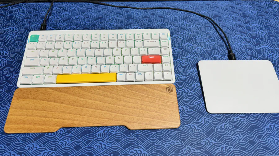 Image de couverture pour Mon nouveau clavier : le Nuphy Air75 v2